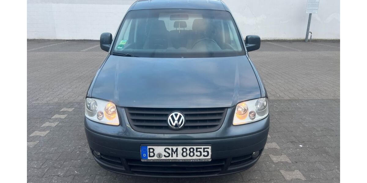 VW Caddy 302.000 km 2.750 &euro; Berlin 10709