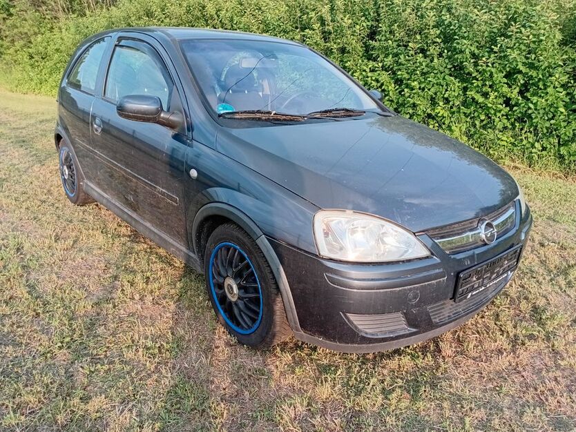 Opel Corsa 200.000 km 1.499 € Blumberg 16356