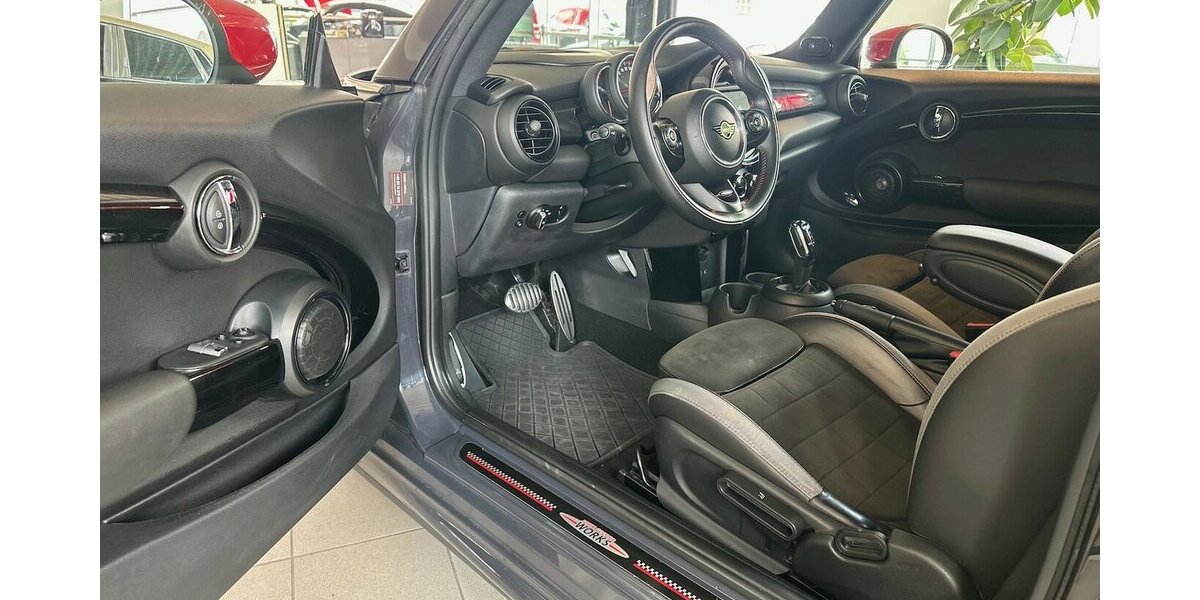 Mini John Cooper Works Autom|Navi|SHZ|PDC|Panorama|HUD| 144.129 km 18.499 &euro; Mainz-Kostheim 55246