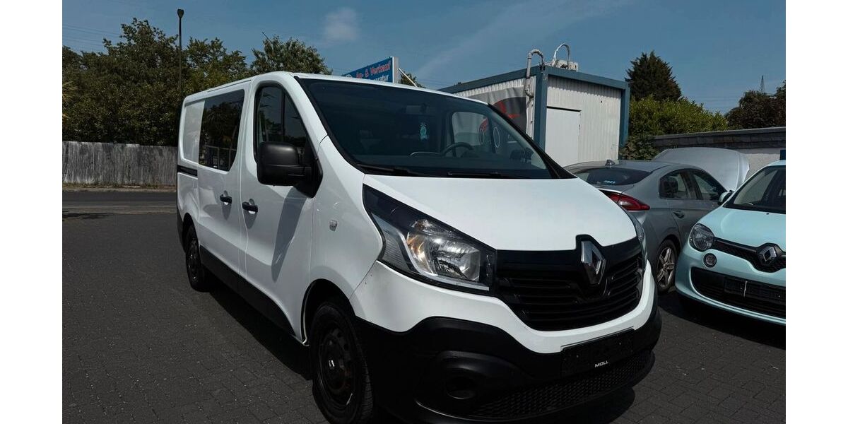Renault Trafic 300.182 km 6.200 &euro; Düsseldorf 40627