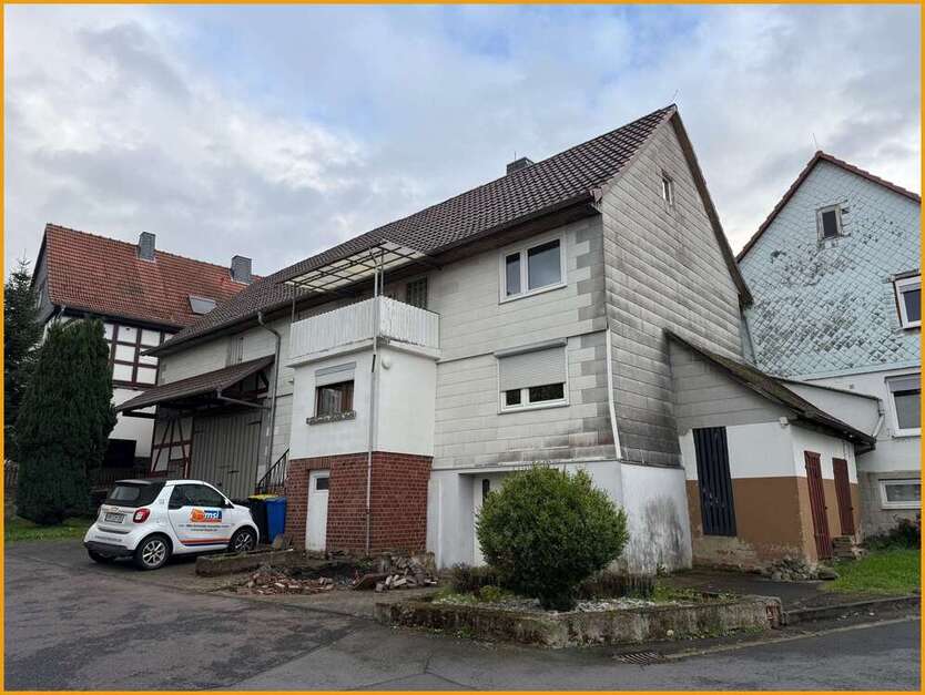 Haus zum Kaufen in Schrecksbach Röllshausen 79.000 € 145 m²