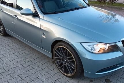 BMW 318 99.800 km 6.999 &euro; Loxstedt-Nesse 27612