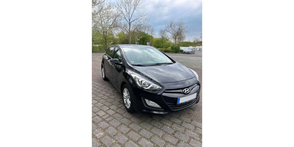 Hyundai i30 81.900 km 8.500 &euro; Fuldatal 34233