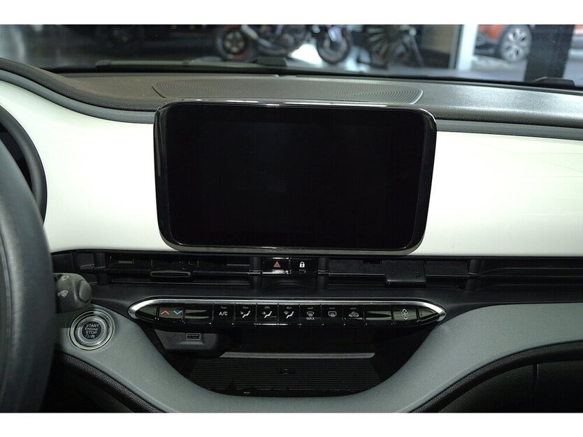 500e Action Carplay Android Automatik 1.Hand