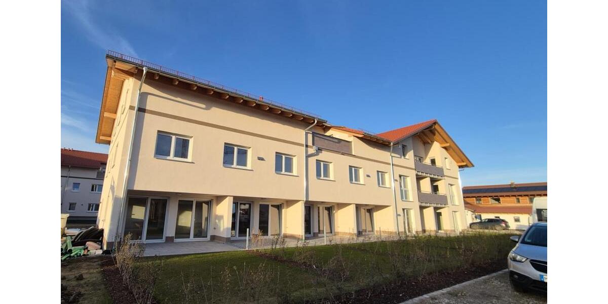 Erstbezug 3-Zimmer-Wohnung im Vierseithof: Whg. 30 mit EBK, Terrasse, Garten und Tiefgarage 3 zimmer