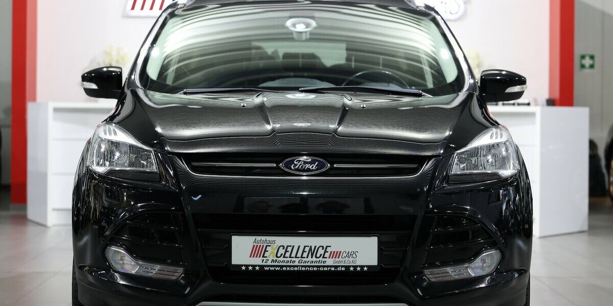 Ford Kuga 2.0 TDCI 4x4 TITANIUM / LEDER / NAVI+ 90.000 km 13.444 &euro; Hamm 59077