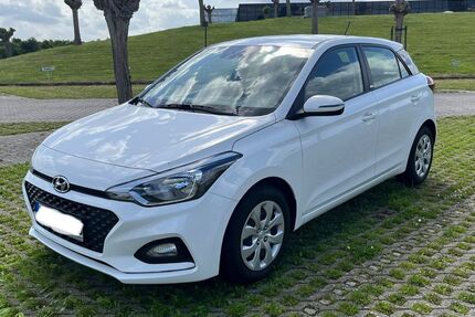 Hyundai i20 19.850 km 11.100 &euro; Mönchengladbach 41238