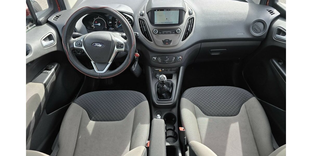 Ford Tourneo Courier 1.5 TDCI/NAVI/KAMERA/1.HAND 90.365 km 10.900 &euro; Villingen-Schwenningen 78054