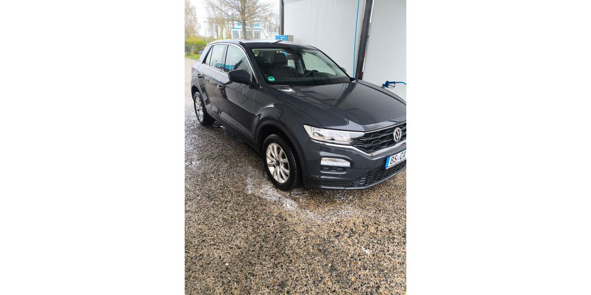 VW T-Roc 20.000 km 15.990 &euro; Braunschweig 38114