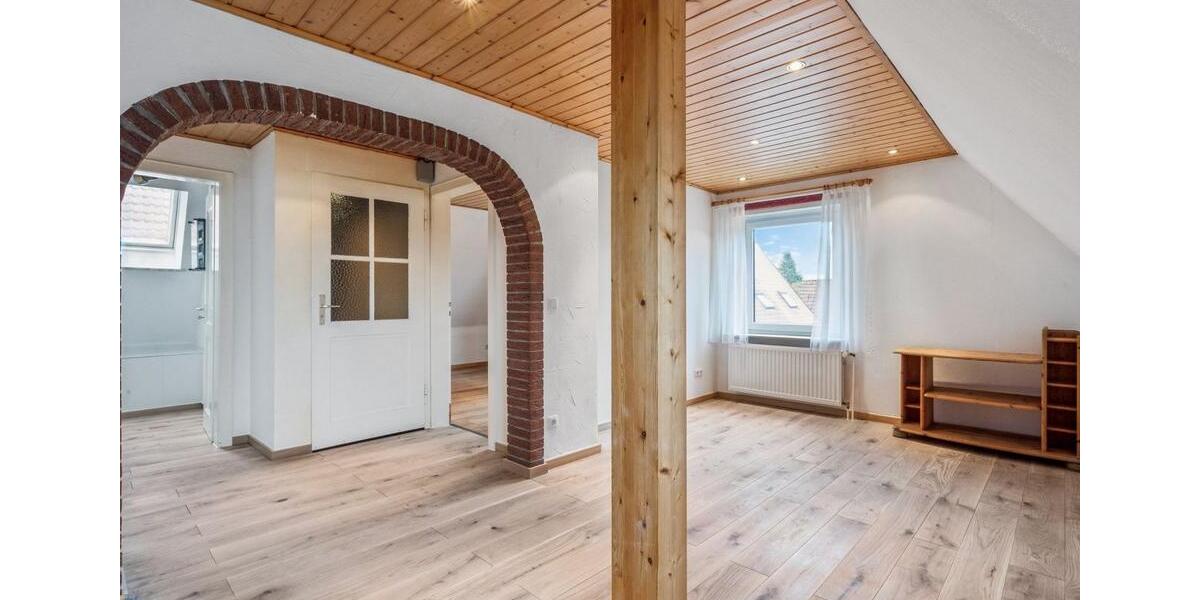 Mehrfamilienhaus, Wohnhaus Bergen - 2 Zimmer, 50 m&sup2;, 600&euro; | Angebot:25919570