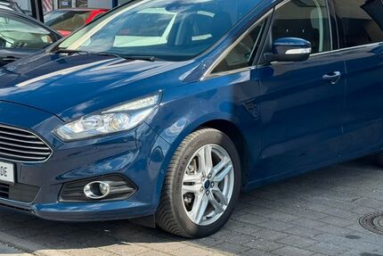 Ford S-Max 129.240 km 17.950 &euro; Ottobrunn 85521