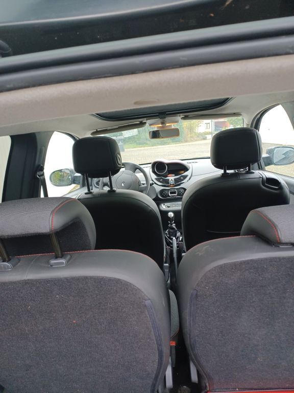 Renault Twingo 137.835 km 2.800 € Trier 54296