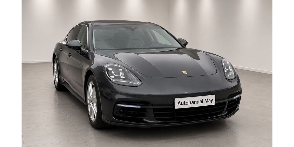 Porsche Panamera 216.000 km 40.950 &euro; Köln 50674