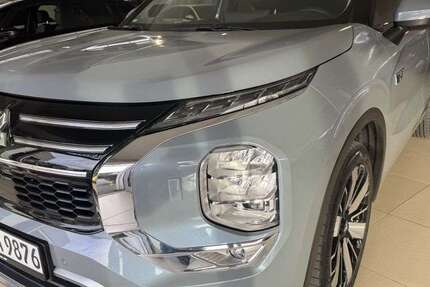 Mitsubishi Outlander 15.000 km 52.990 &euro; Brühl 50321