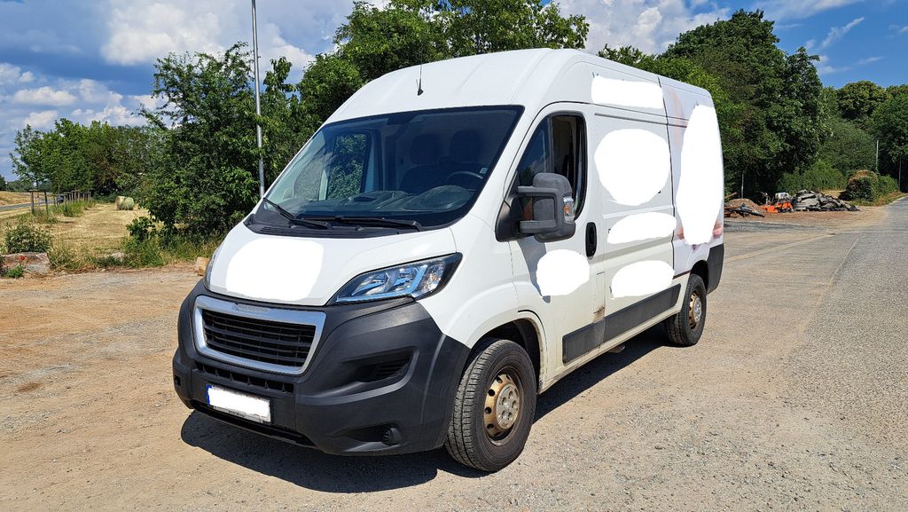 Peugeot Boxer 143.264 km 8.990 &euro; Schwebheim 97525