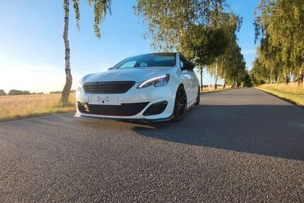 Peugeot 308 125.000 km 13.600 &euro; Lindow Mark OT Keller 24 16835