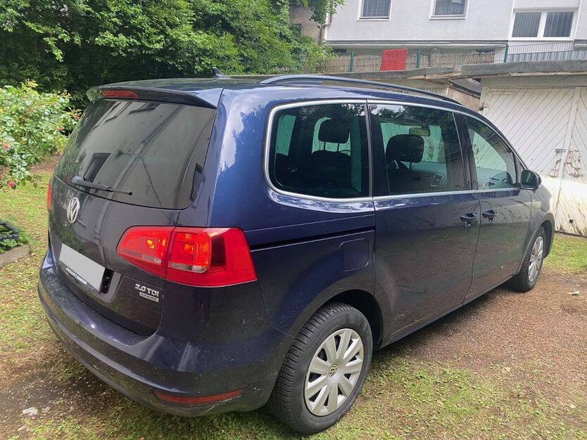 VW Sharan 273.500 km 8.750 € Dortmund 44147