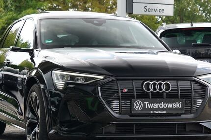 Audi e-tron 54.982 km 45.999 € Wegberg 41844