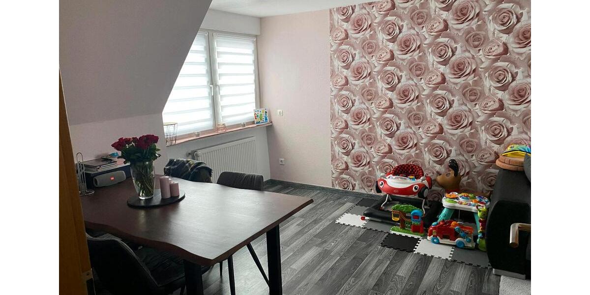 Dachgeschoßwohnung Ennigerloh - 3 Zimmer, 89 m&sup2;, 730&euro; | Angebot:25500899