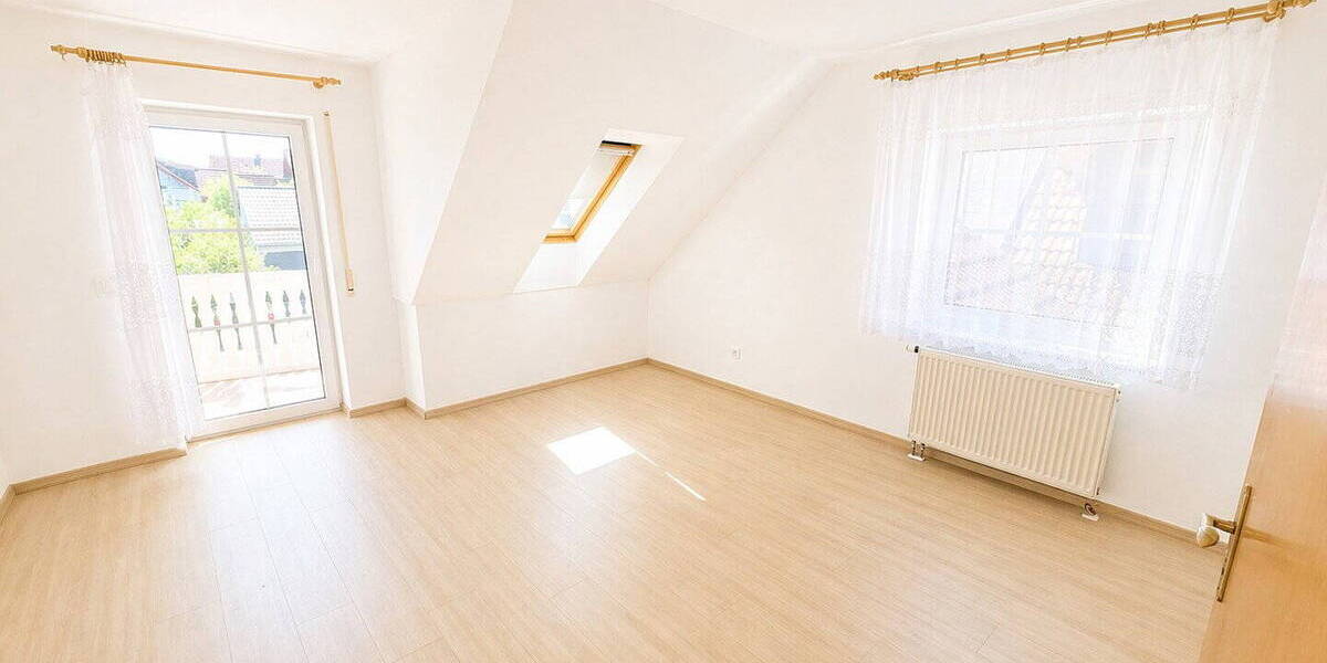 Einfamilienhaus Langenzenn - 6 Zimmer, 105 m&sup2;, 650.000&euro; | Angebot:26343951