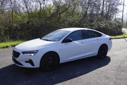 Opel Insignia 62.000 km 22.699 &euro; Bitterfeld 06749