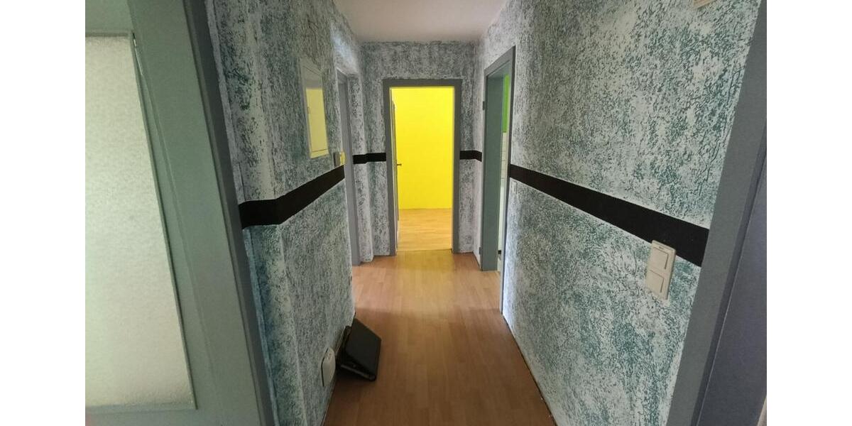 Erdgeschoßwohnung Leuna - 3 Zimmer, 59 m&sup2;, 357&euro; | Angebot:25073333