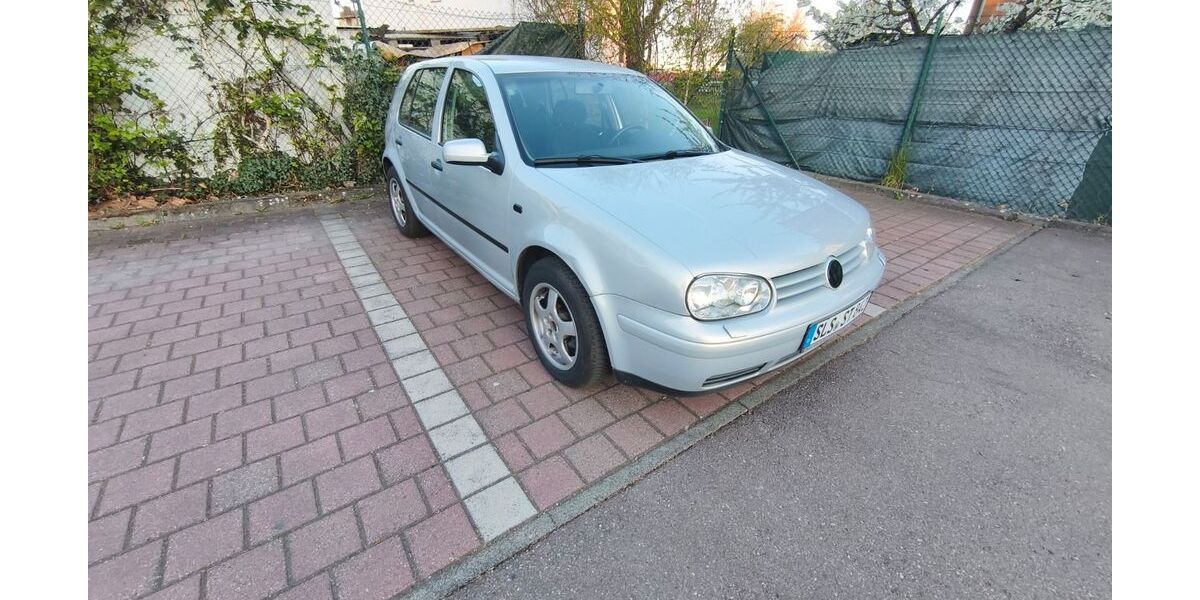 VW Golf 146.660 km 2.200 &euro; Ensdorf 66806