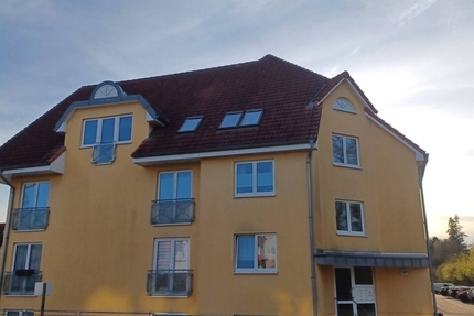 2-Zimmer-Wohnung ETW Baujahr 1996 - Balkon - Eigenland - Stellplatz - Gemeinschaftsräume - ruhig - Wohnung Selmsdorf | Angebot:26073437