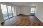 Frisches Wohngefühl! Modernisierte 3-Zimmer-Wohnung! Balkon, neues Bad, neuer Boden, Aufzug