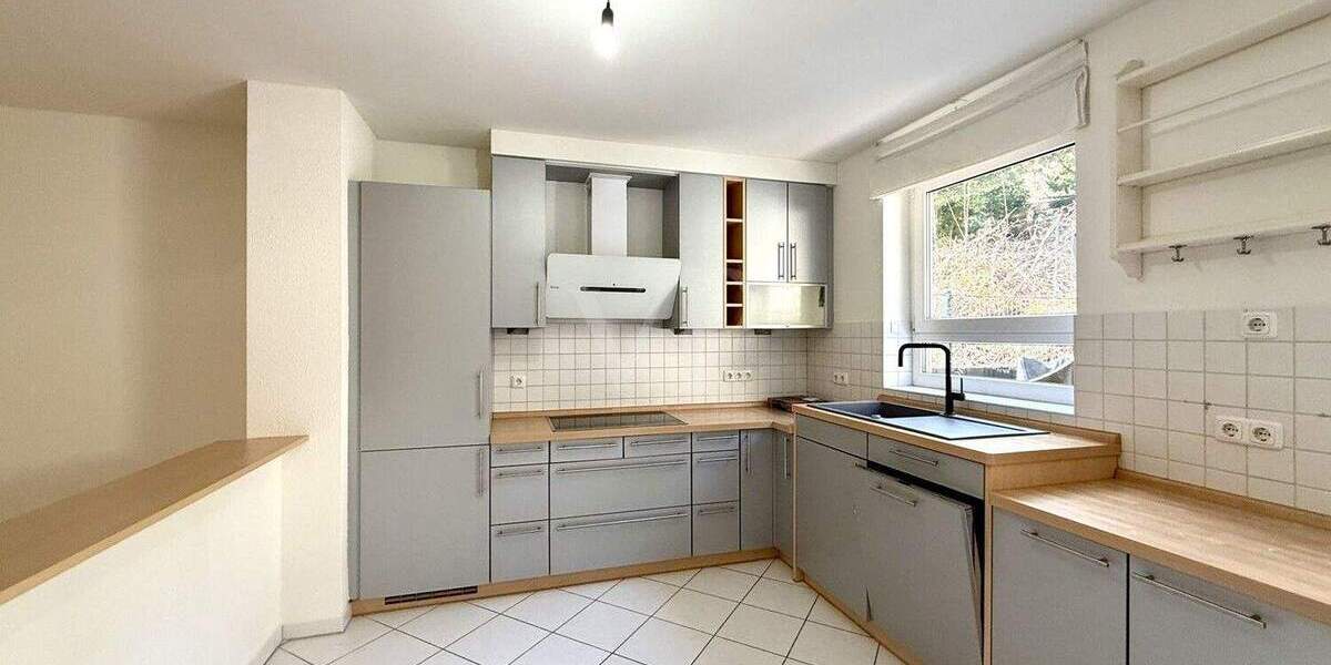 Reihenendhaus Hofheim am Taunus Lorsbach - 4 Zimmer, 141 m&sup2;, 1.950&euro; | Angebot:25360468