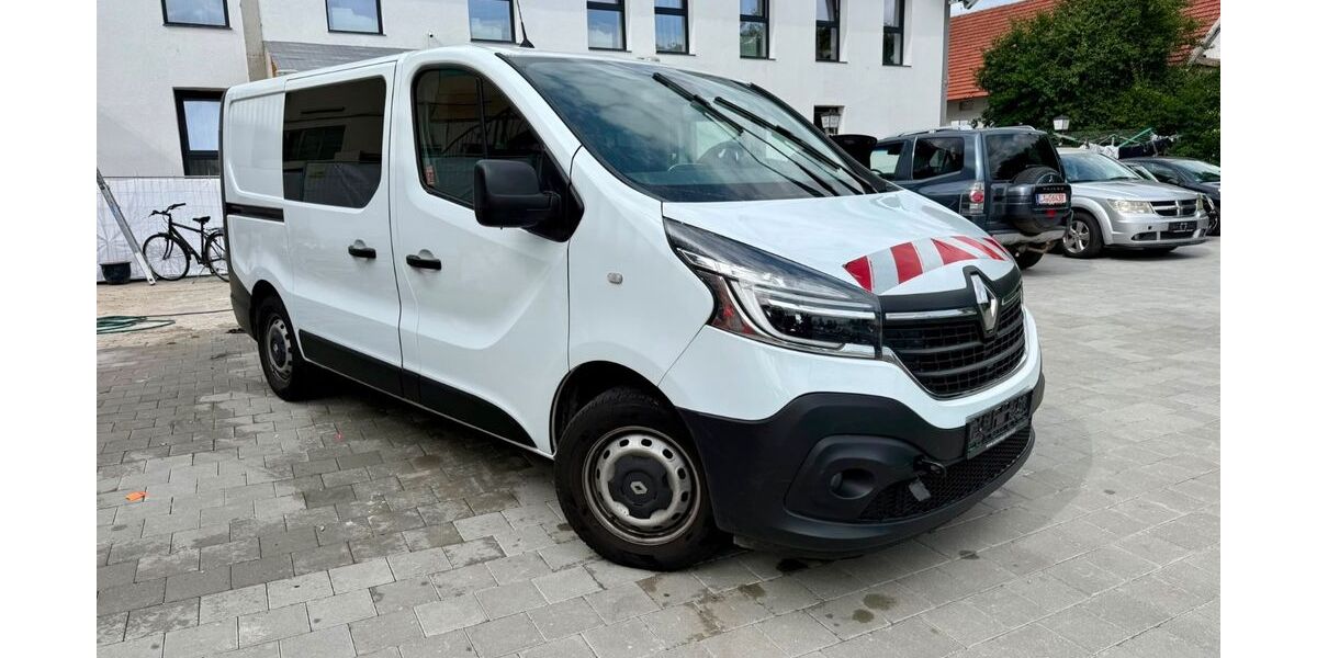Renault Trafic 112.730 km 6.900 &euro; München 81243