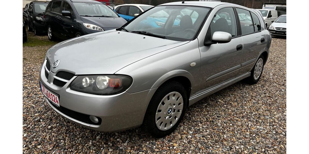 Nissan Almera 122.000 km 2.350 &euro; Buxtehude 21614