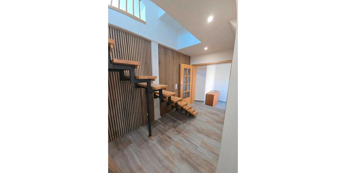 Dachgeschoßwohnung Eggolsheim - 2 Zimmer, 85 m&sup2;, 1.250&euro; | Angebot:26329493