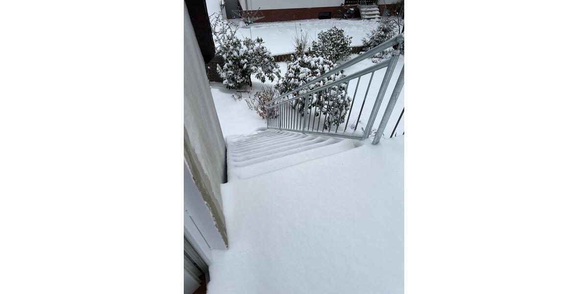 Zwei Generationen Haus komplett saniert, mit großen Garten 6 zimmer