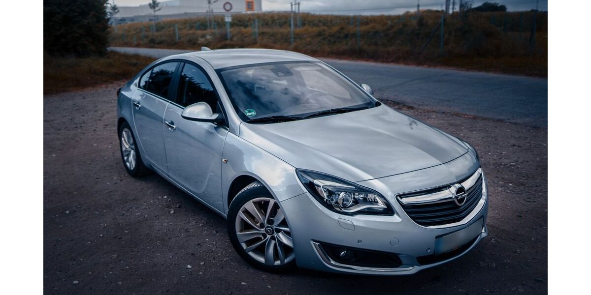 Opel Insignia 215.350 km 6.995 &euro; Neumünster 24536