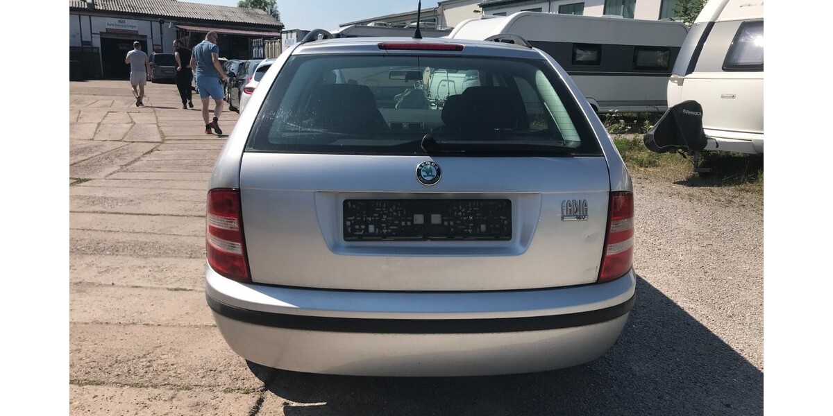 Skoda Fabia Combi 211.000 km 2.120 € Weimar 99423