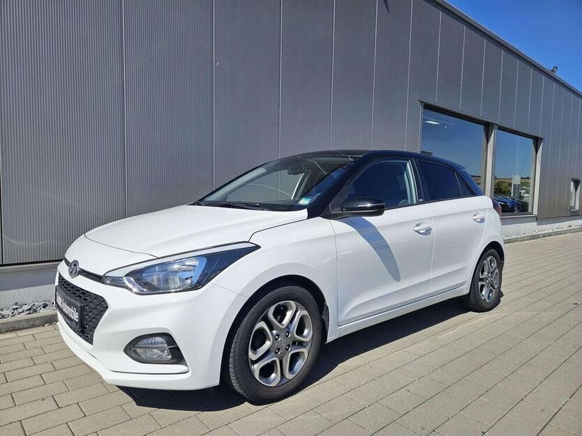 i20