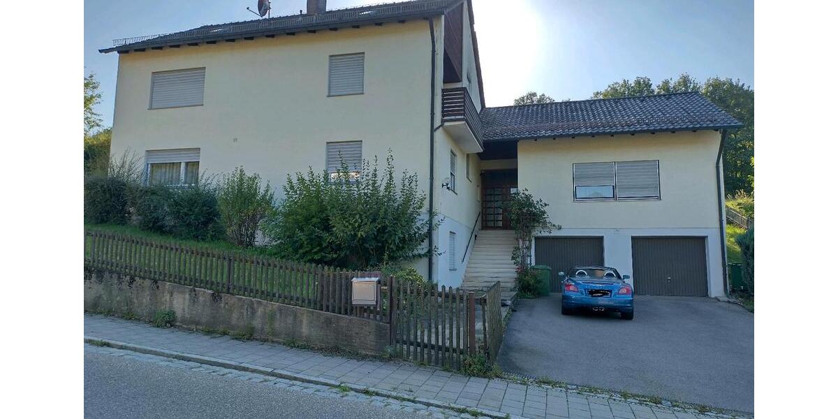 Einfamilienhaus Regensburg Ganghofersiedlung - 8 Zimmer, 245 m&sup2;, 425.000&euro; | Angebot:26096816