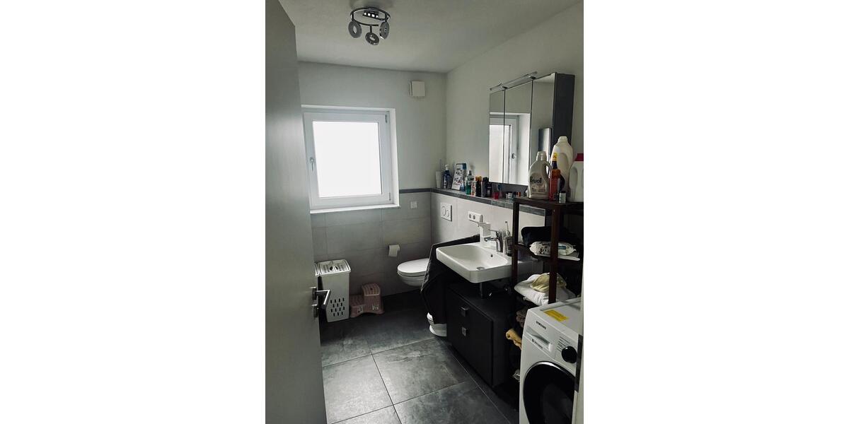 Dachgeschoßwohnung Goldbach - 3 Zimmer, 95 m&sup2;, 1.200&euro; | Angebot:26385664
