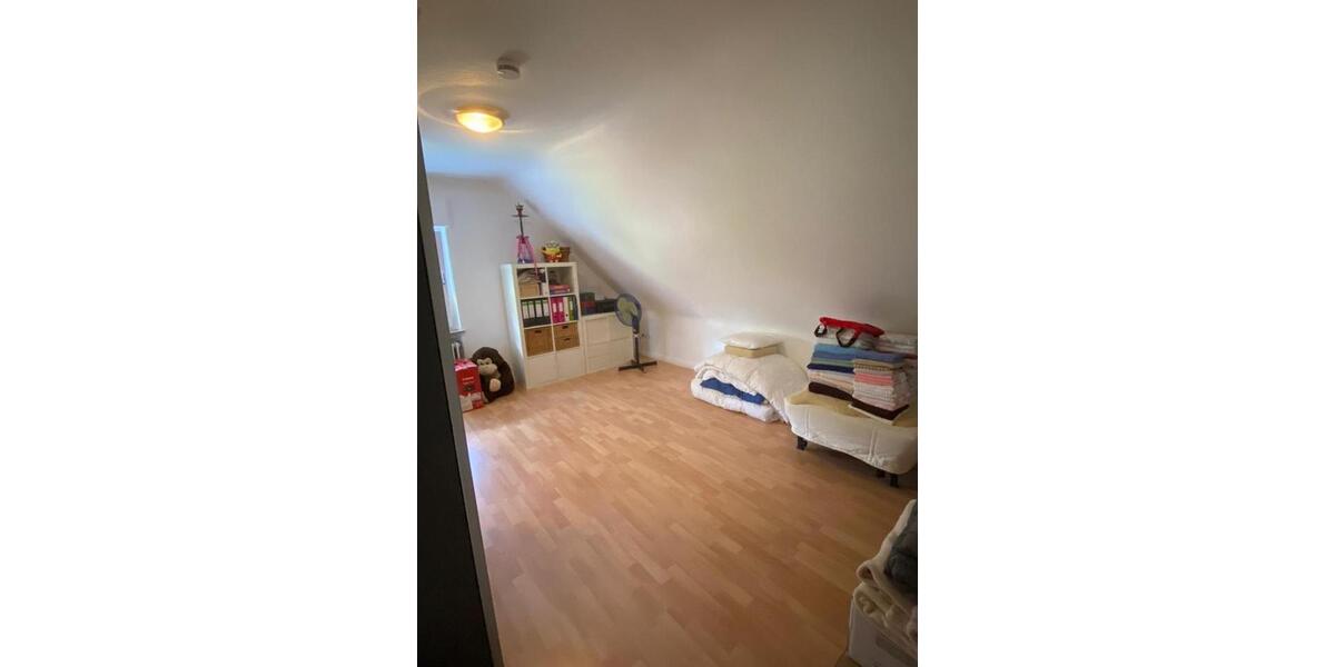 Dachgeschoßwohnung Mertesdorf - 3 Zimmer, 66 m&sup2;, 540&euro; | Angebot:25571746