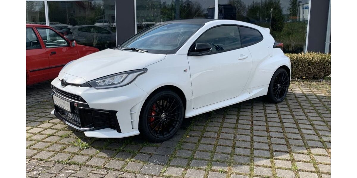 Toyota Yaris 6.500 km 46.900 &euro; Hemhofen 91334