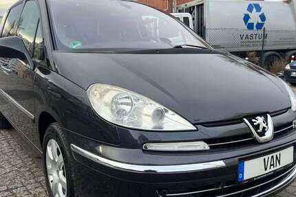 Peugeot 807 120.000 km 9.990 &euro; Berlin 10551