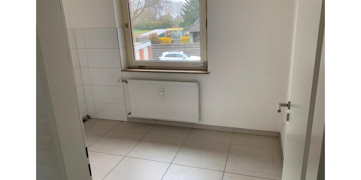 Etagenwohnung Brüggen - 3 Zimmer, 76 m&sup2;, 1.000&euro; | Angebot:25571174