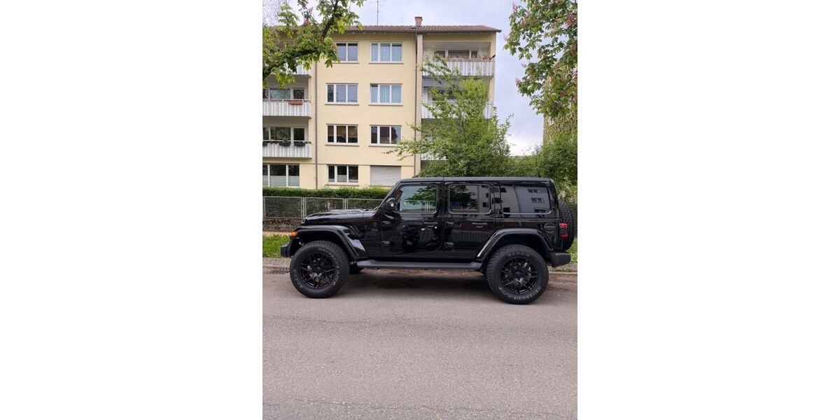 Jeep Wrangler 32.000 km 54.600 &euro; Stuttgart 70372