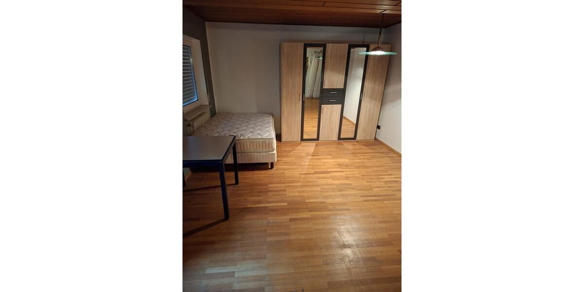 Erdgeschoßwohnung Neumarkt in der Oberpfalz Altenhof - 1 Zimmer, 30 m&sup2;, 25&euro; | Angebot:26199501