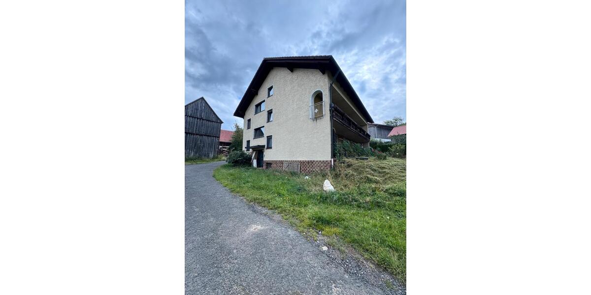 Mehrfamilienhaus, Wohnhaus Bad Neualbenreuth - 14 Zimmer, 254 m&sup2;, 220.000&euro; | Angebot:27147837