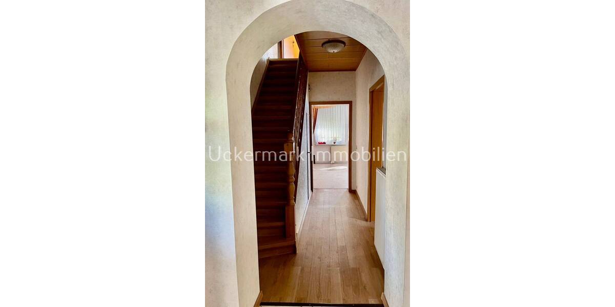 Einfamilienhaus Gramzow - 6 Zimmer, 140 m&sup2;, 320.000&euro; | Angebot:26066463