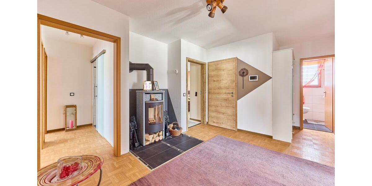 Etagenwohnung Walzbachtal - 5 Zimmer, 110 m&sup2;, 1.350&euro; | Angebot:26675113