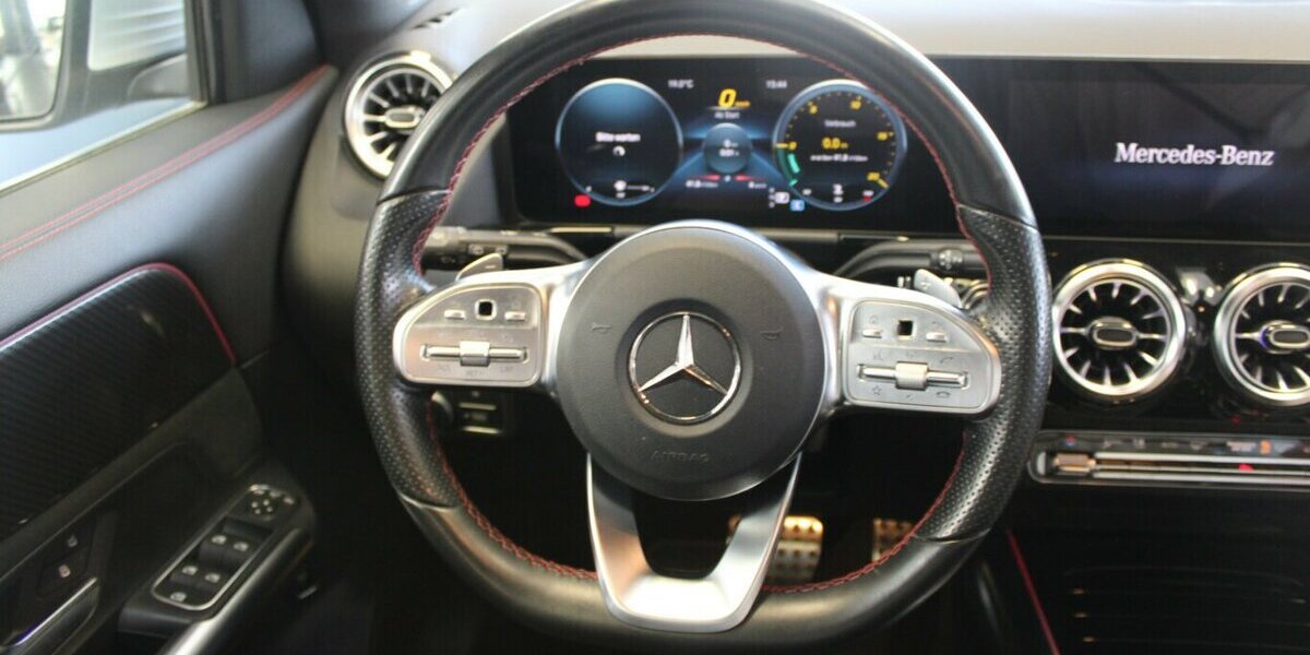 Mercedes-Benz GLA 200 D 8G-DCT AMG Line 75.607 km 32.980 &euro; Euskirchen 53881