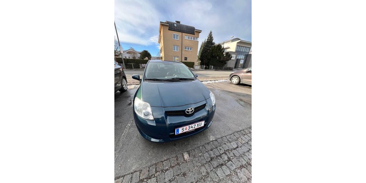 Toyota Auris 64.000 km 5.300 &euro; Plochingen 73207